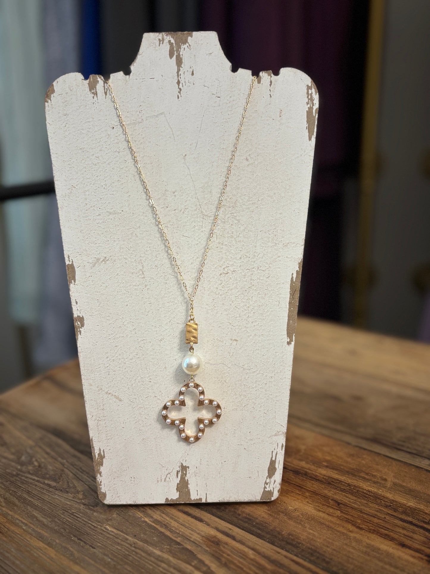 Gold Pearl Clover Pendant Necklace 33"