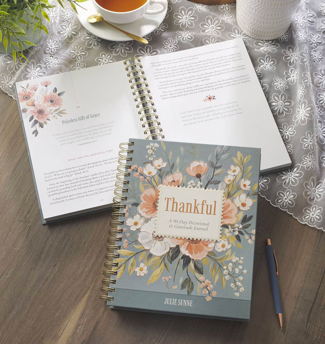 Thankful: A 90-Day Devotional and Gratitude Journal