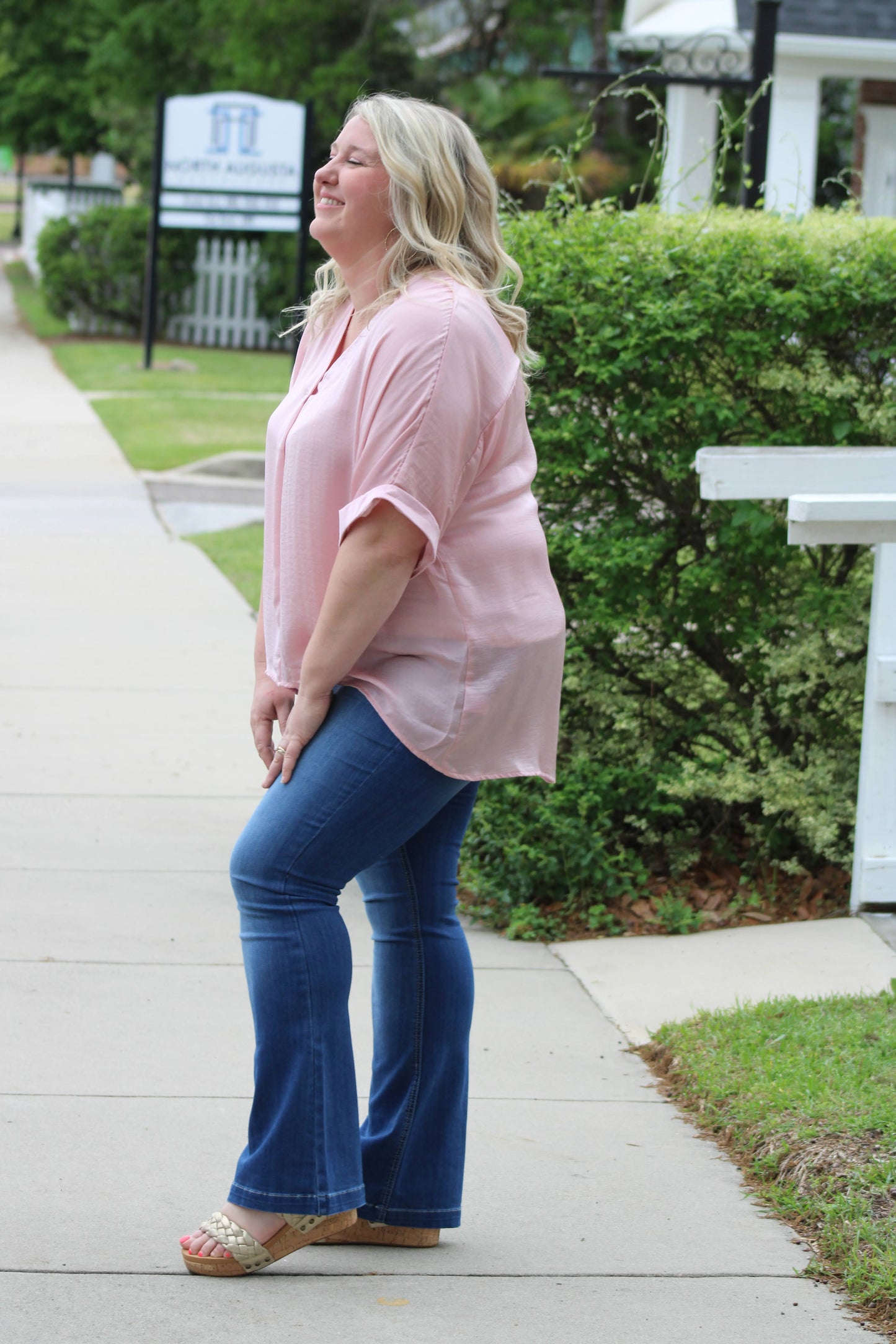 Petite Medium Wash Cello Flares