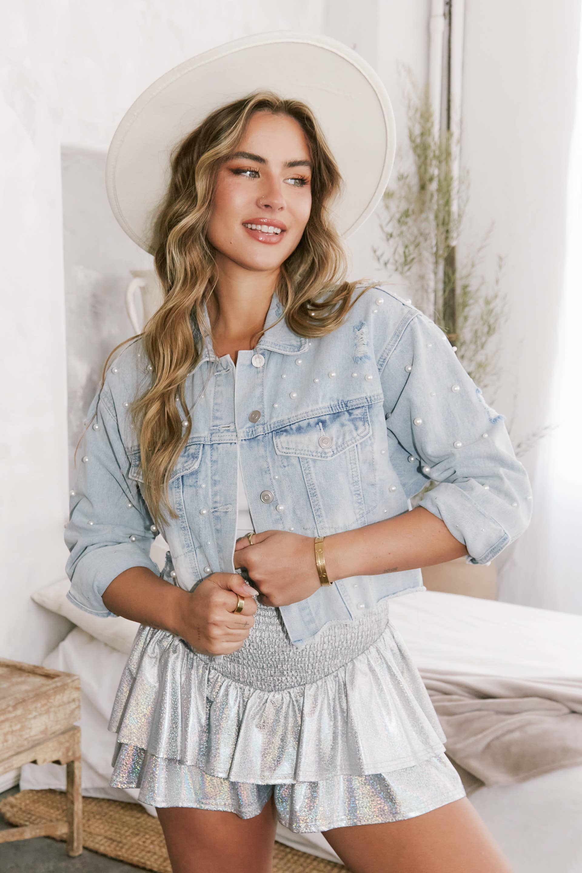 Pearl Studded Cropped Denim Jacket – Shoppe31301