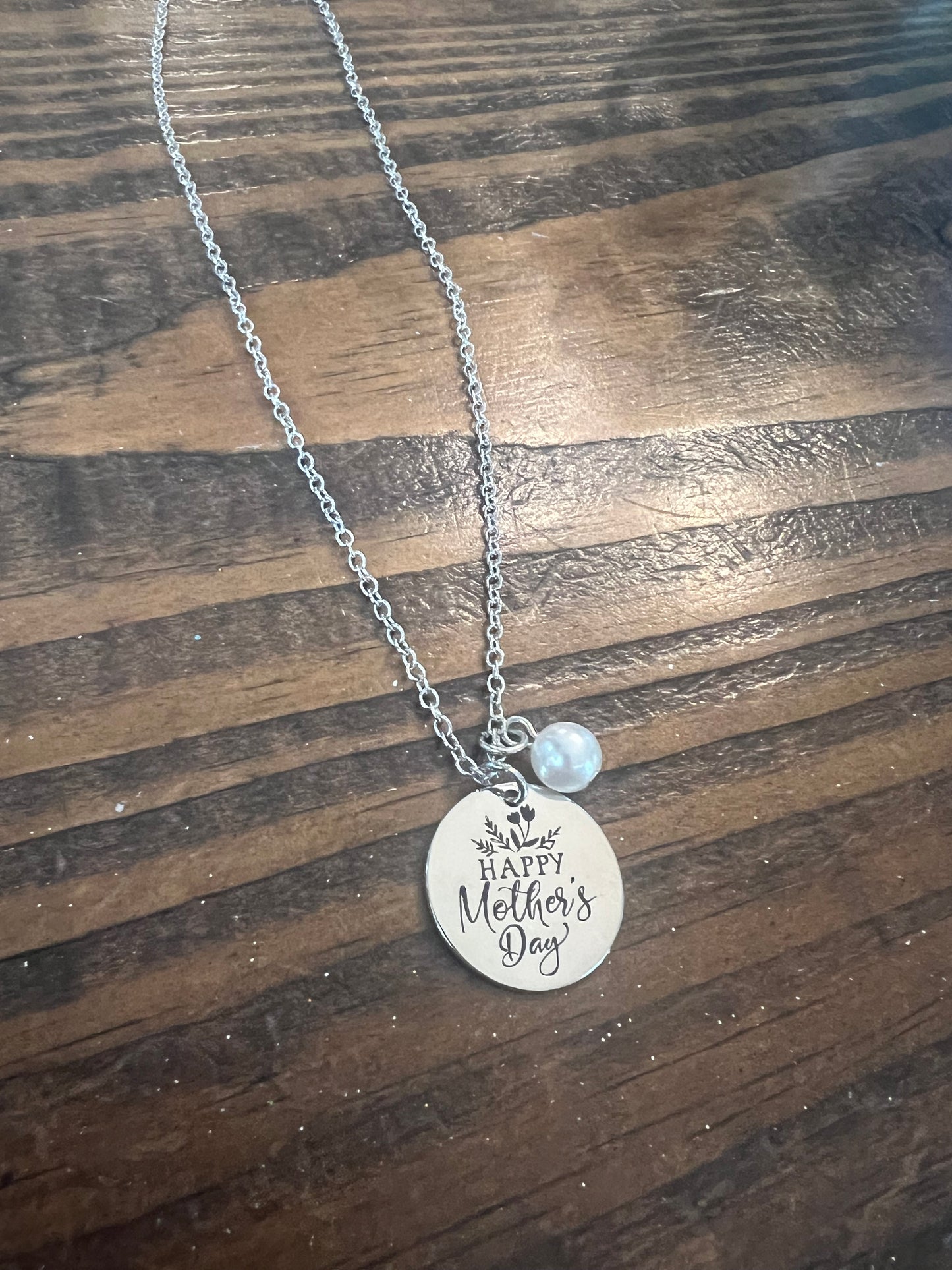 DOORBUSTER Silver Circle Inspiration Necklace