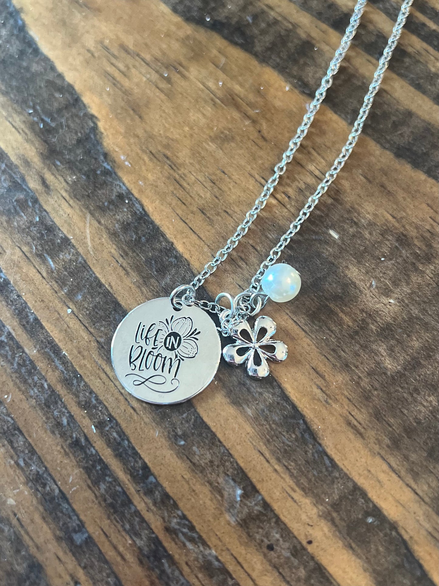 DOORBUSTER Silver Circle Inspiration Necklace