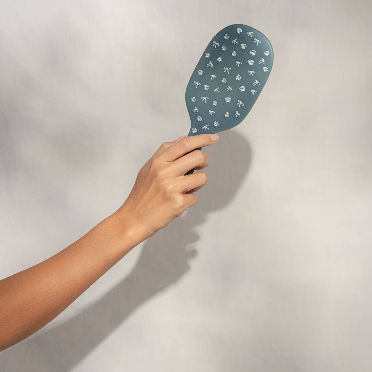 KITSCH - Smooth & Polish Brush - Coastal Blue Print - Shoppe3130
