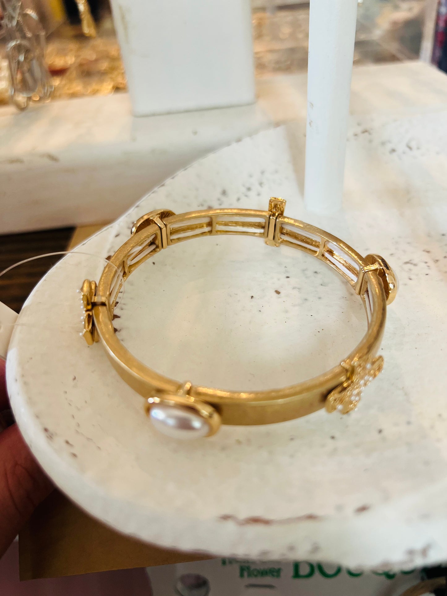 Heavenly Halo Pearl Cross Stretch Bracelet