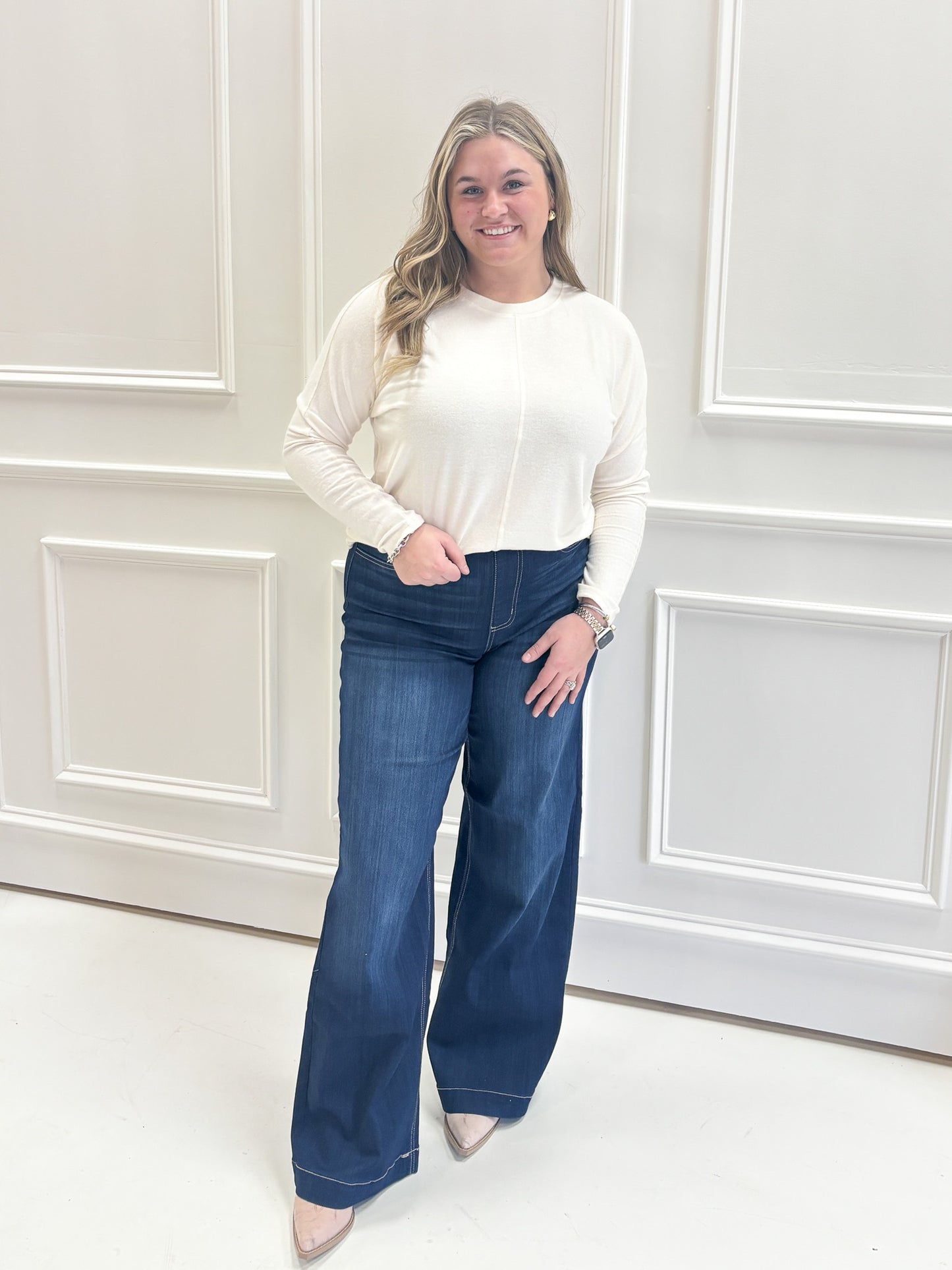 Olivia Basic Front Seam Long Sleeve Tee