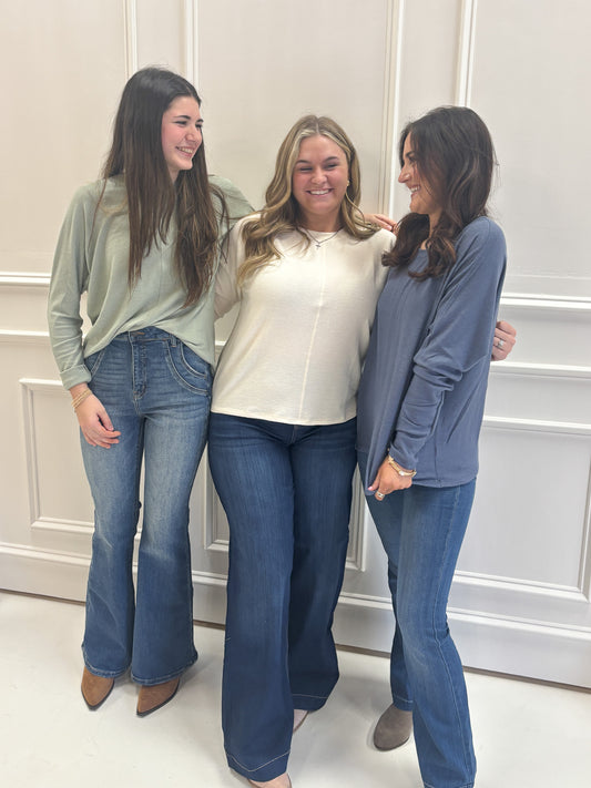 Olivia Basic Front Seam Long Sleeve Tee