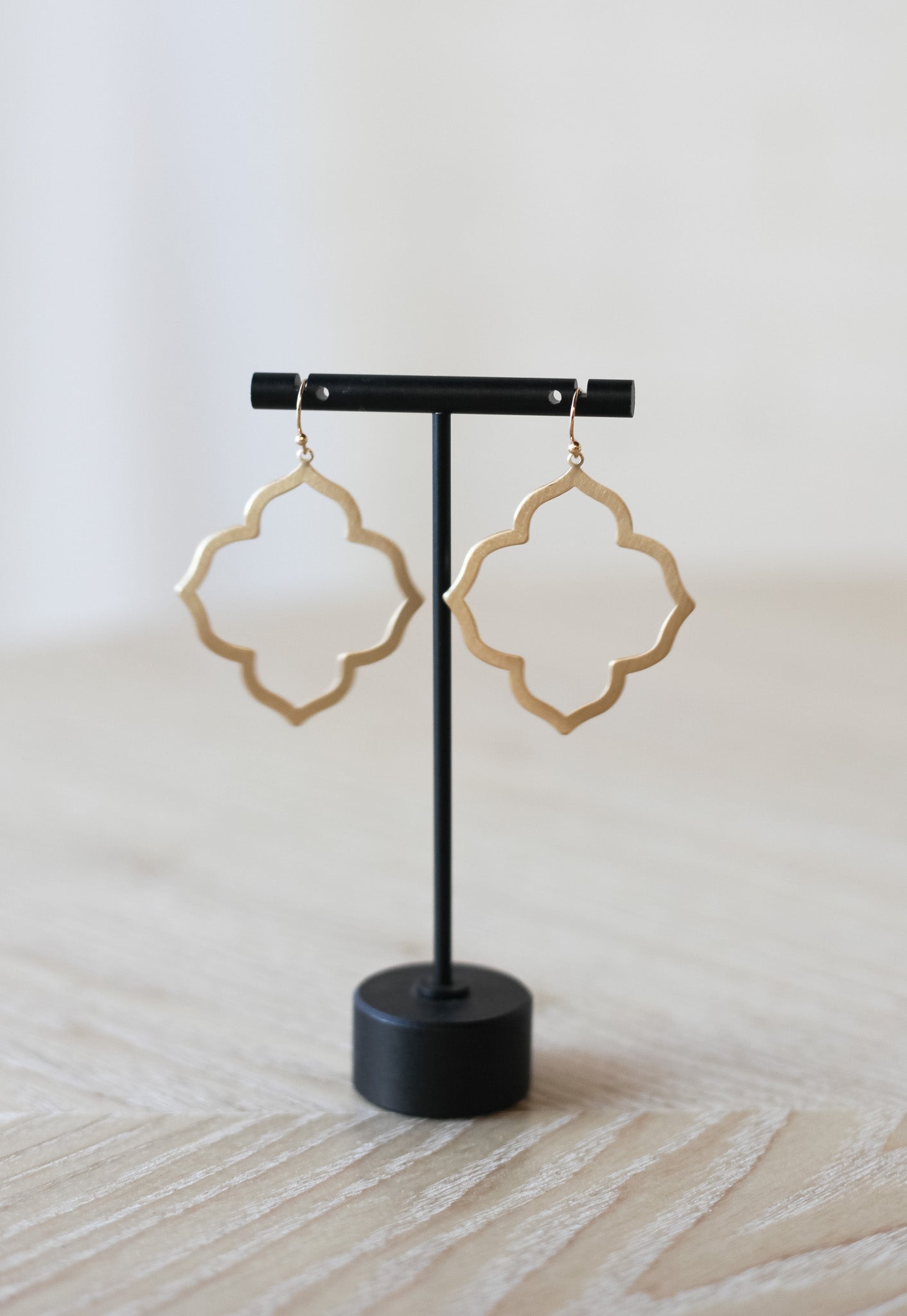 Clara Classic Open Quad Earring