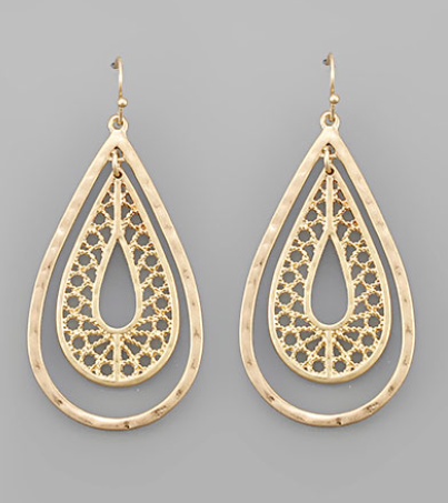 Winny Tear Drop Metal Earrings