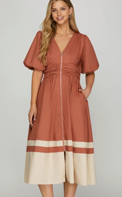 Autumn Glow Midi Dress in Curvy