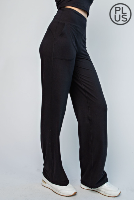 FINAL SALE Buttery Soft Wide Leg Pocketed Yoga Leggings in CURVY