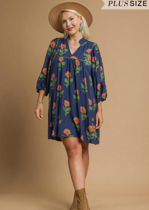 Flora Dreams Dress in Curvy