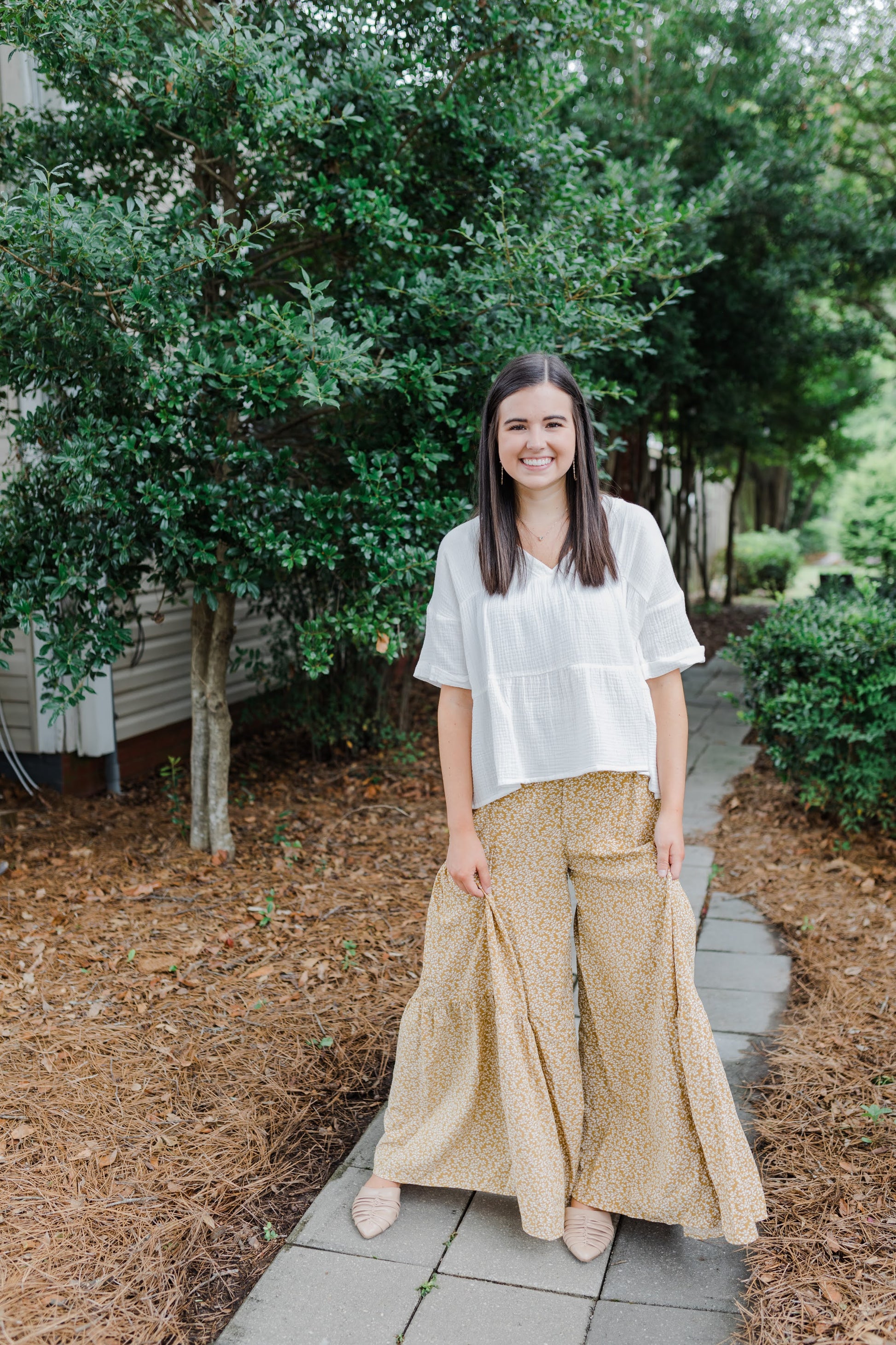 Greater than A Mustard Seed Flowy Pants – Shoppe3130