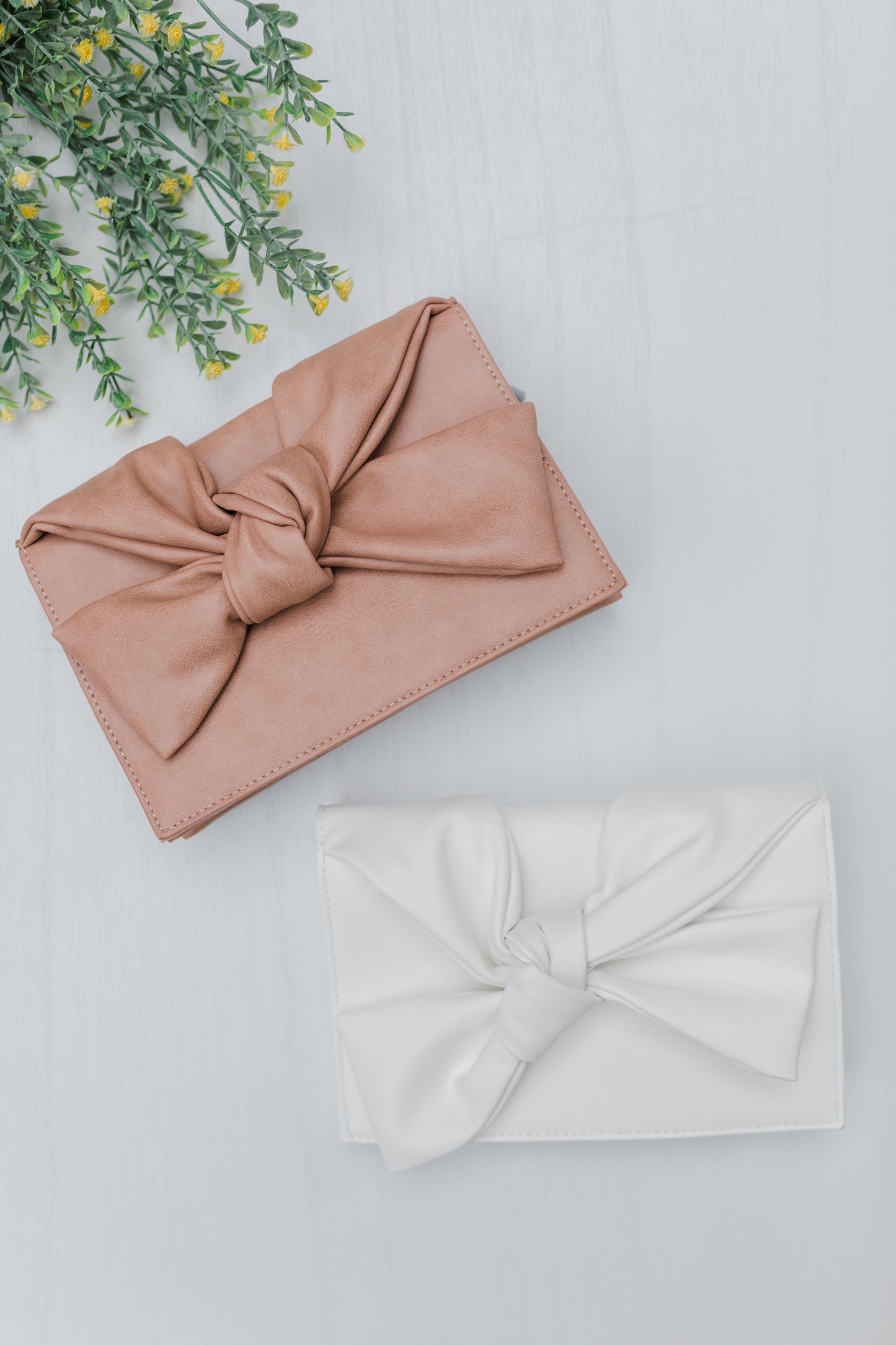 Knotted Bow Front Clutch Bag