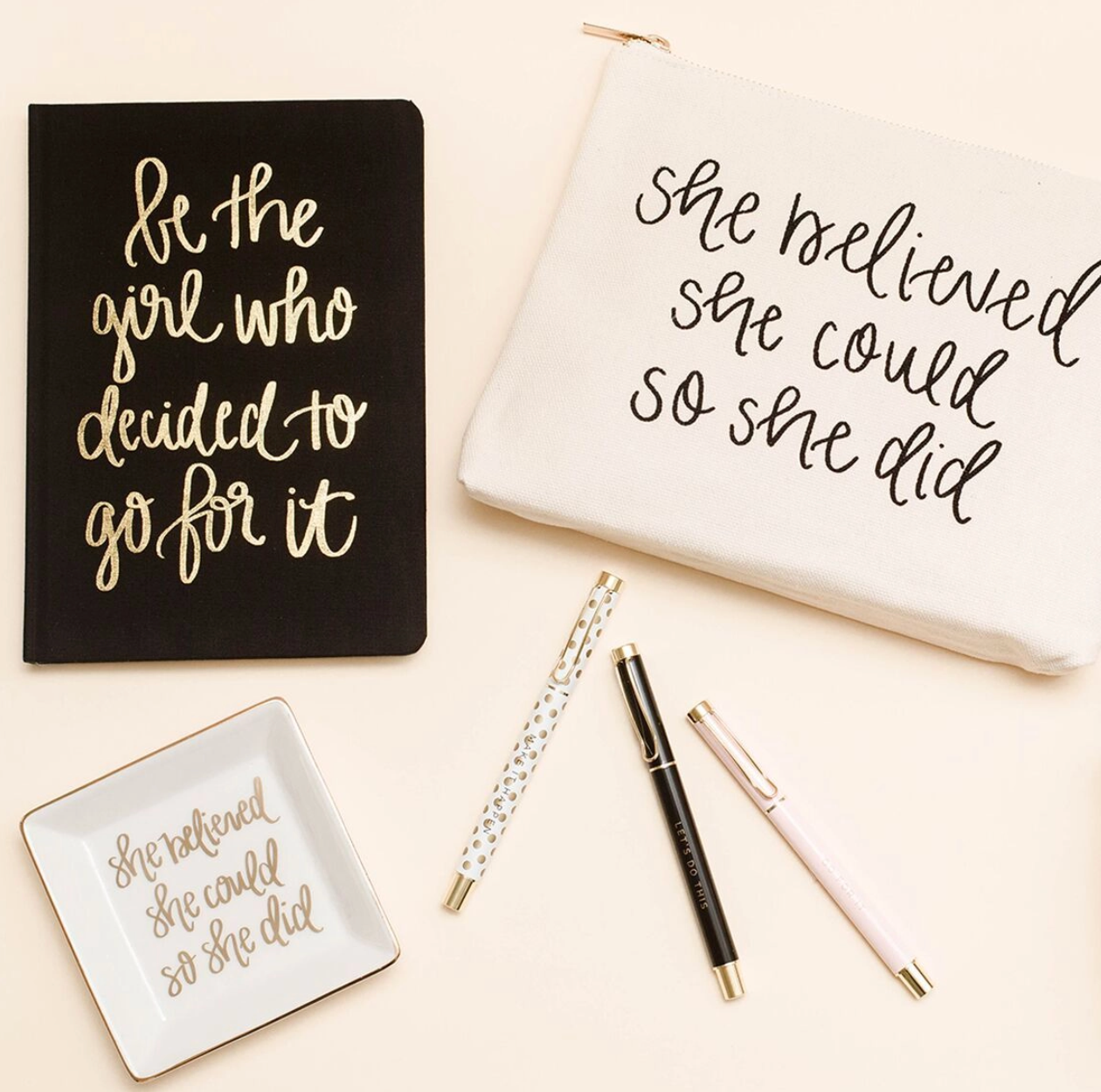 She Believed She Could Canvas Zipper Bag