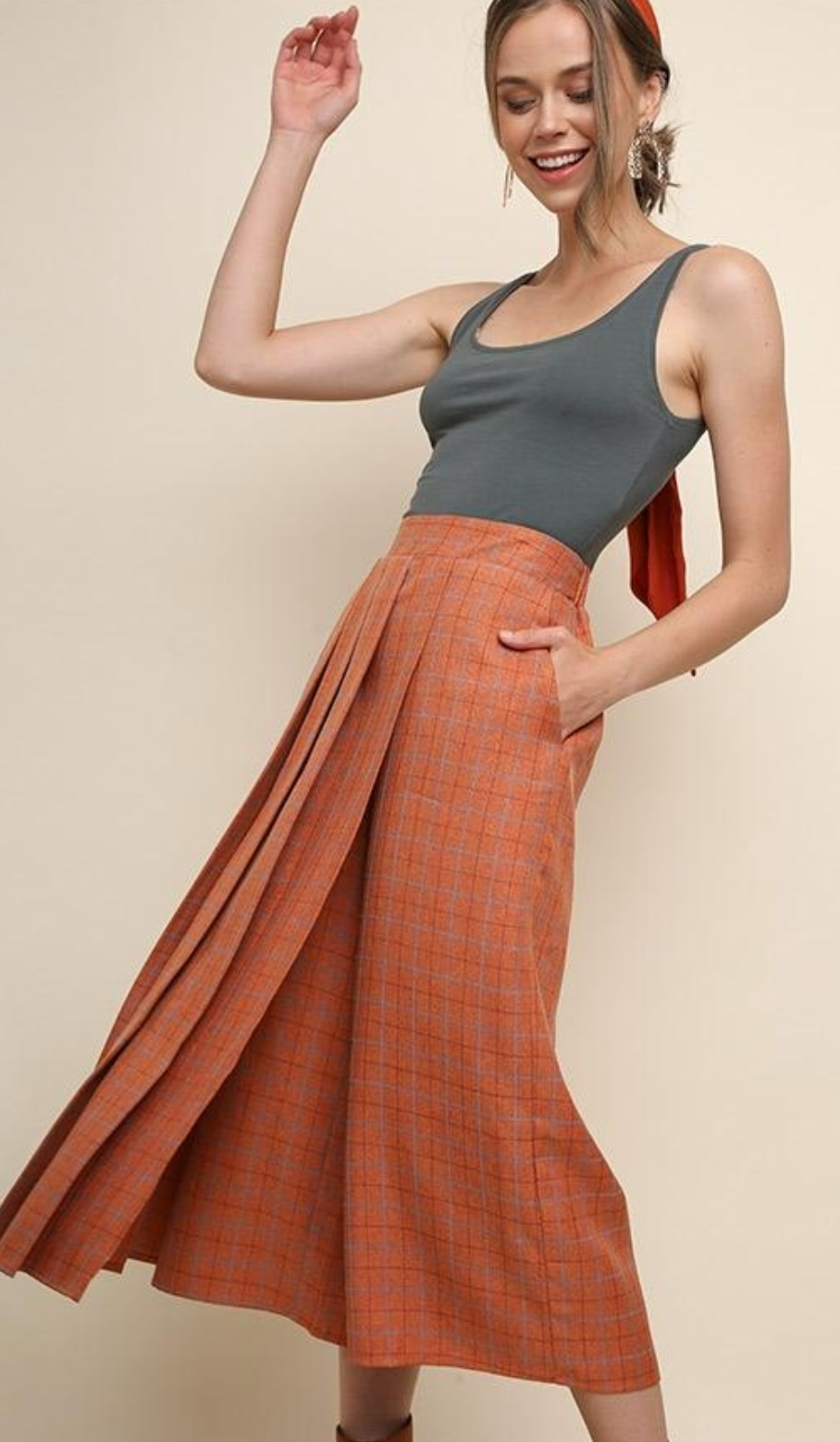 Falling for Plaid Cropped Pants w Skirt Front