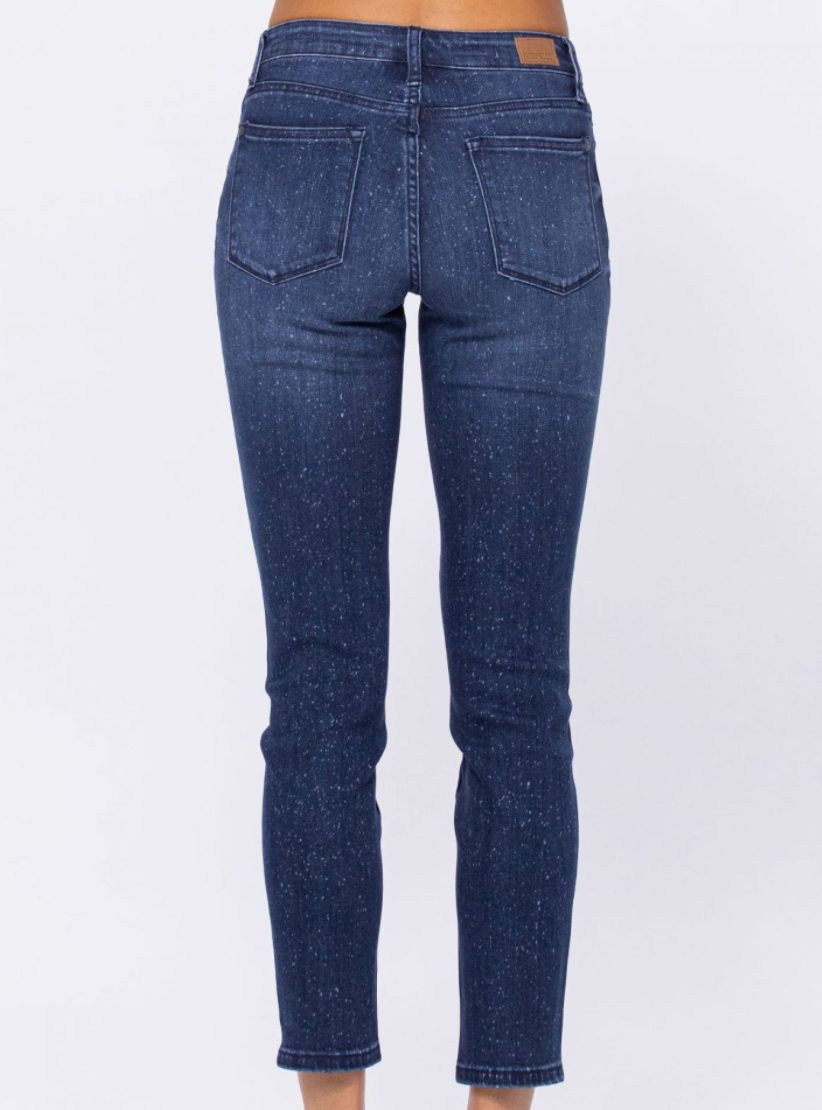 FINAL SALE Mid Rise Mineral Wash Relaxed Fit Judy Blue Denim