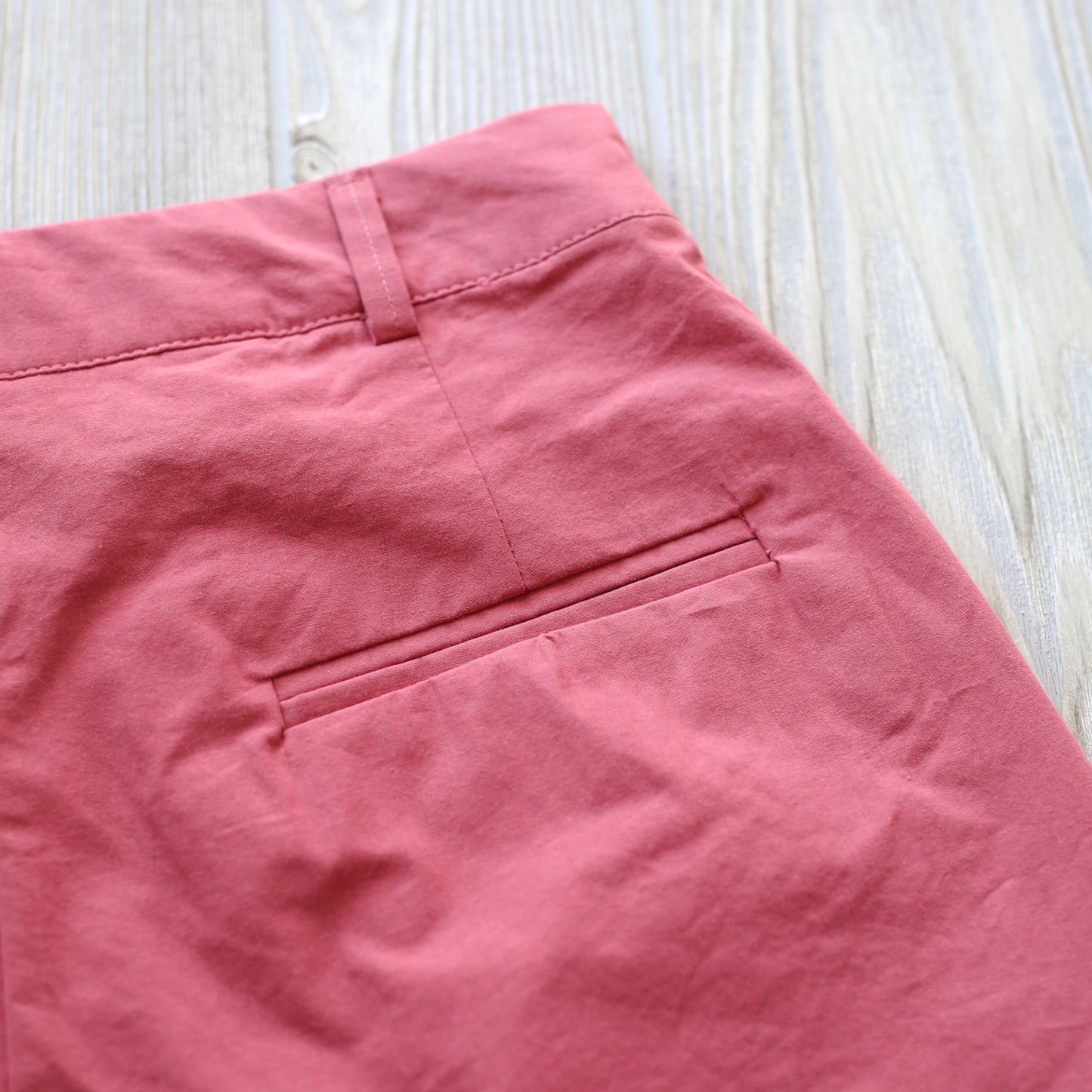 On Point Pocket Pleated Shorts in Rose